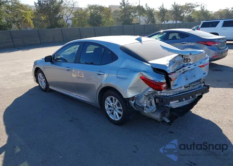 2025 Toyota Camry Le z USA, uszkodzony, nr VIN 4T1DAACK6SU074080